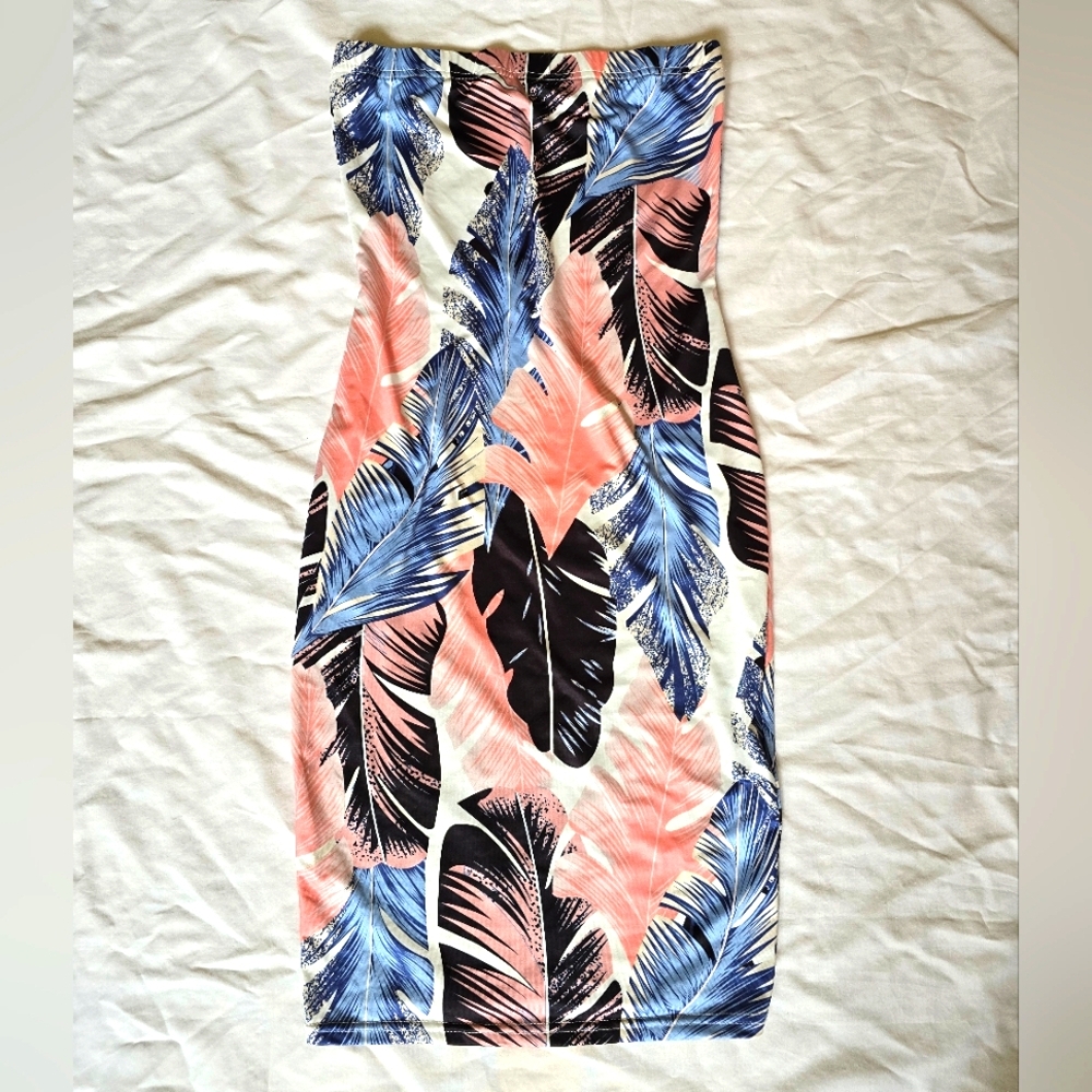 Tropical Print Strapless Bodycon Dress